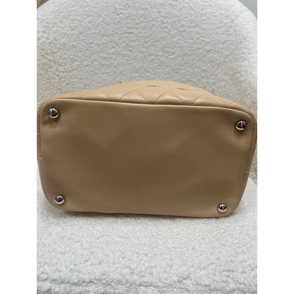 Chanel Cambon Line Medium Tote - Picture 5 of 5